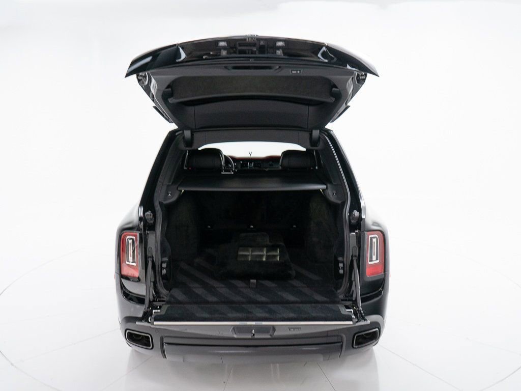 Certified 2024 Rolls-Royce Cullinan Black Badge w/ Driver's Package image 52