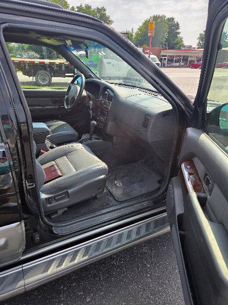 Used 2000 INFINITI QX4 4WD image 14