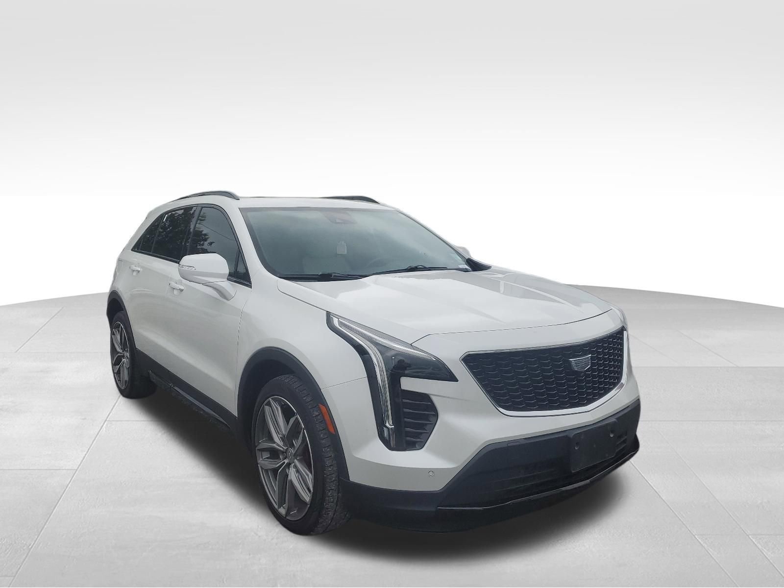 Used 2021 Cadillac XT4 Sport FWD image 2