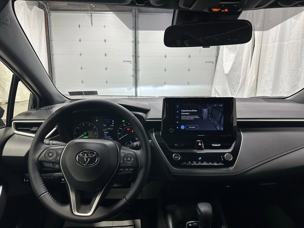 Used 2025 Toyota Corolla SE FWD image 16