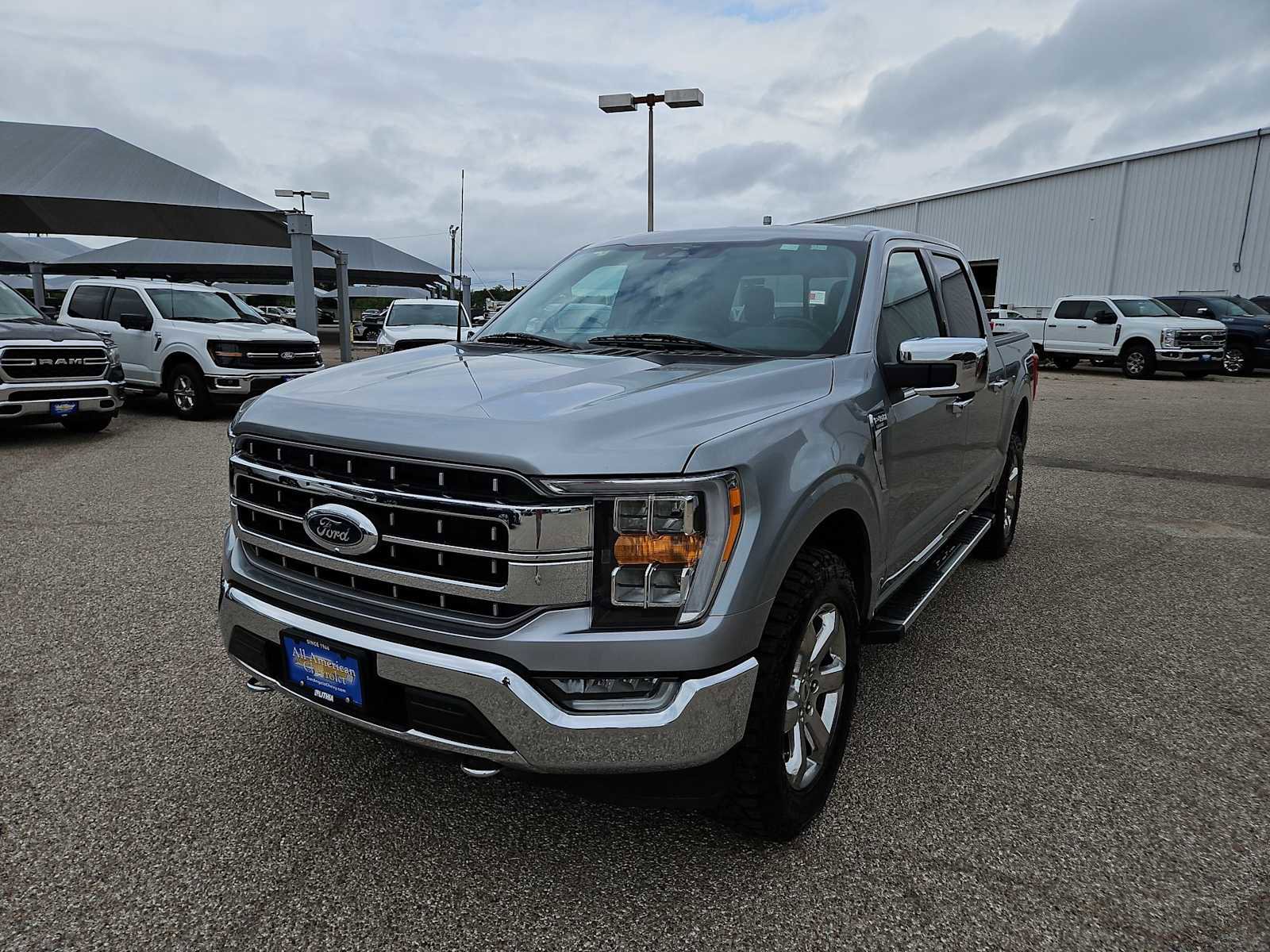 Used 2023 Ford F150 Lariat w/ Trailer Tow Package AWD/4WD image 4