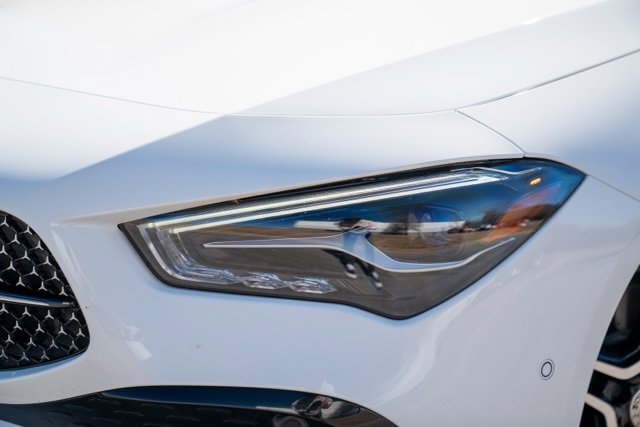 Used 2024 Mercedes-Benz CLA 250 image 3