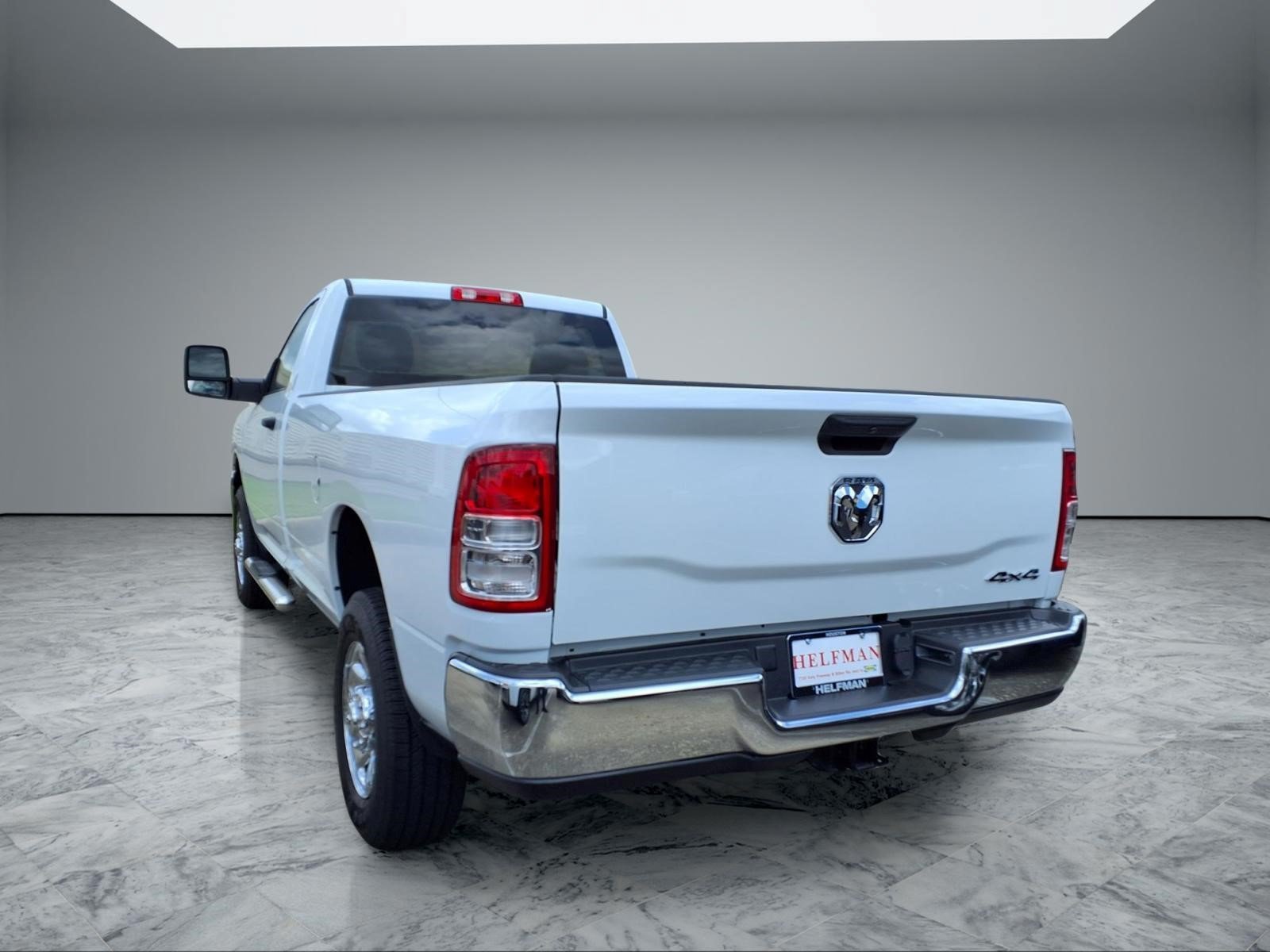 Used 2024 RAM 2500 Tradesman w/ Chrome Appearance Group AWD/4WD image 5