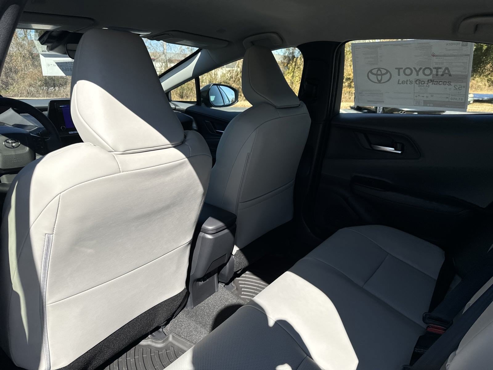 New 2024 Toyota Prius XLE FWD image 25