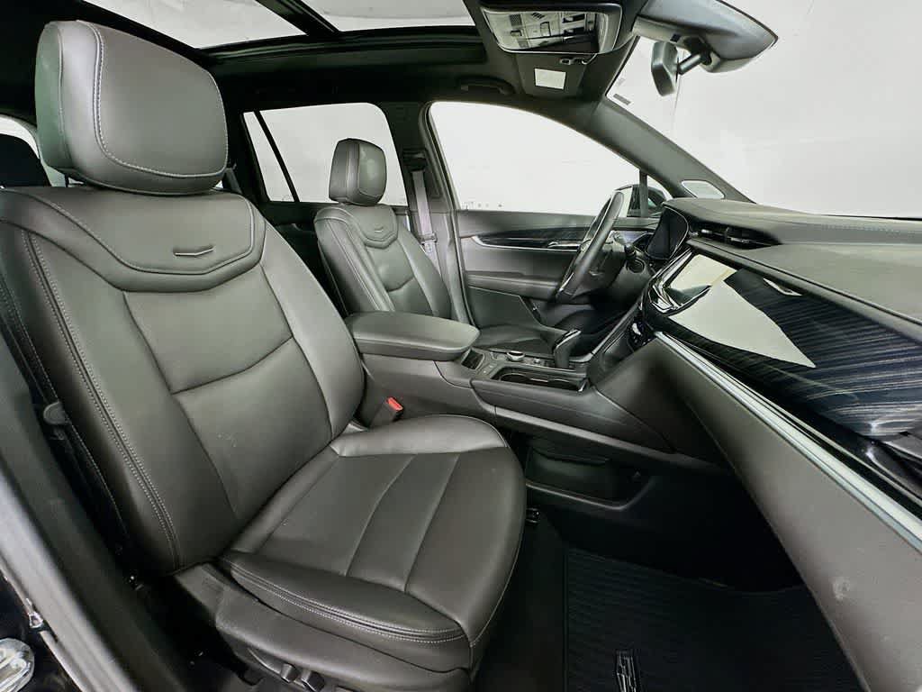Used 2024 Cadillac XT6 Premium Luxury AWD/4WD image 15