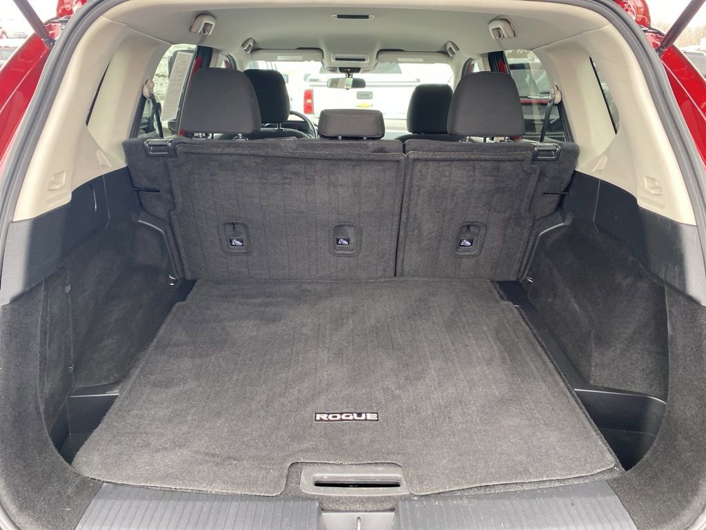 Used 2023 Nissan Rogue S image 15