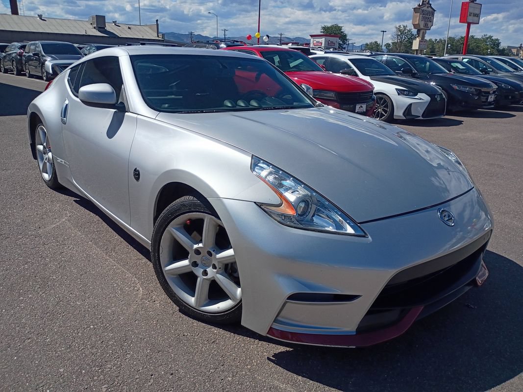 Used 2011 Nissan 370Z Coupe RWD image 1