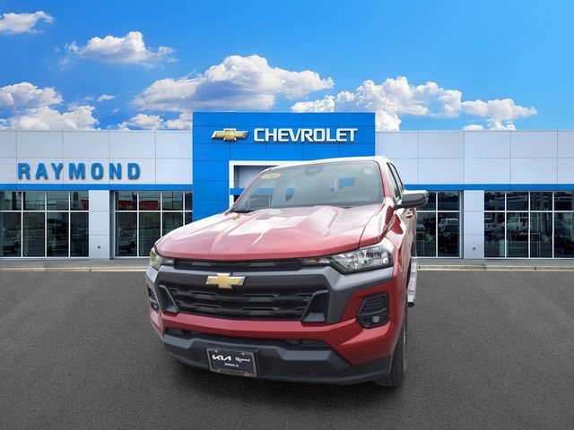 Used 2024 Chevrolet Colorado LT w/ LT Convenience Package II AWD/4WD image 7