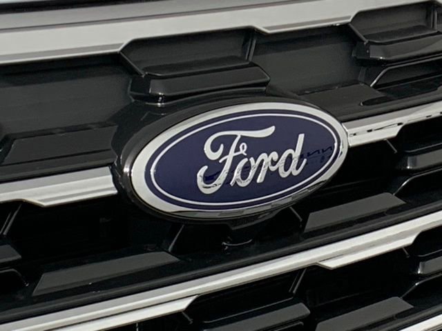 Used 2025 Ford Explorer Active w/ Active Comfort Package image 12