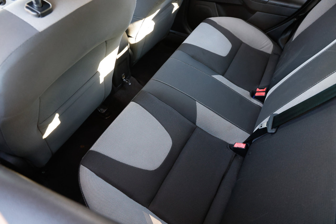 Used 2014 Ford Focus SE w/ SE Sport Package image 10