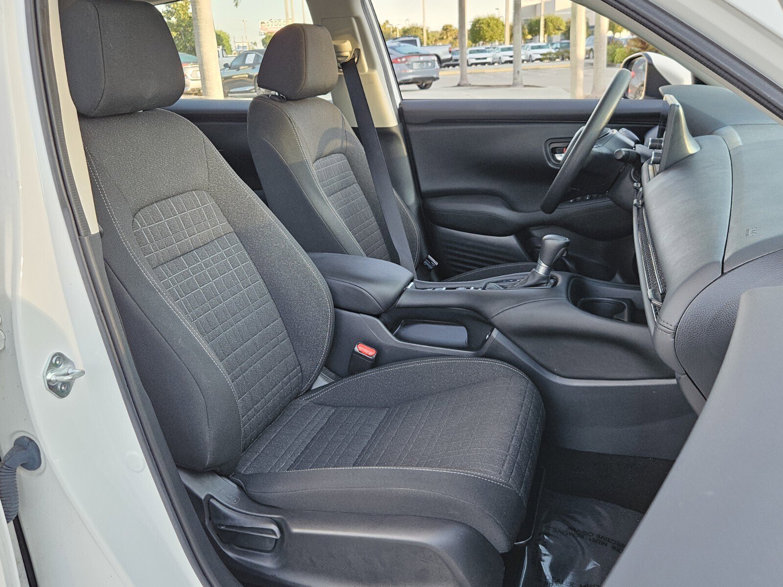 Certified 2023 Honda HR-V LX image 24