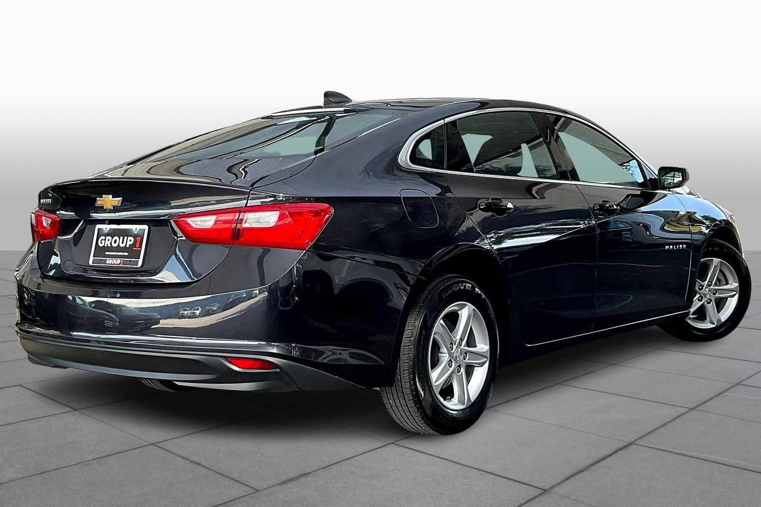 Used 2023 Chevrolet Malibu LS image 12
