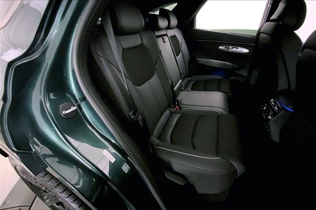 Used 2023 Genesis GV70 2.5T w/ Sport Prestige Package image 15