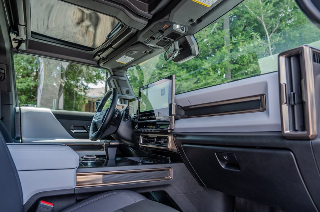 Used 2025 GMC Hummer EV 3X AWD/4WD image 22