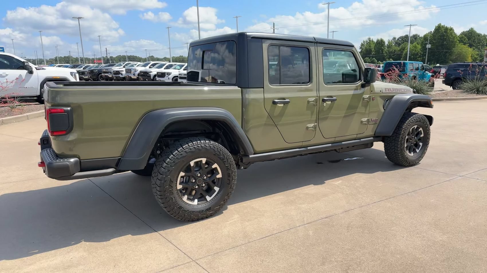 Used 2026 Jeep Gladiator Rubicon AWD/4WD image 9