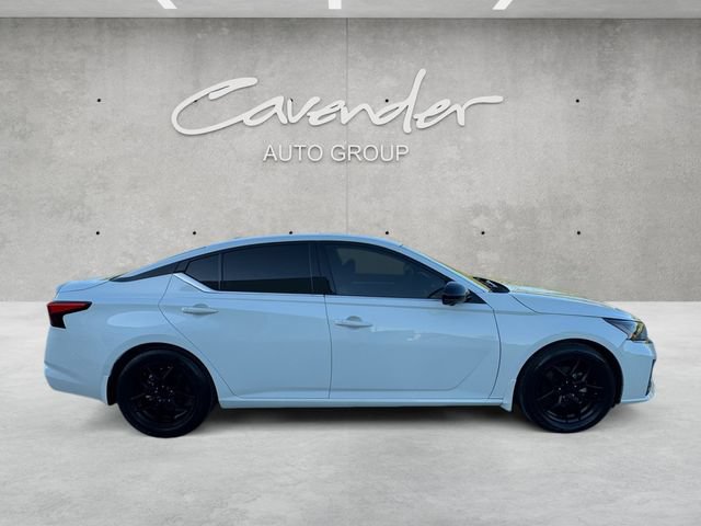 Used 2023 Nissan Altima 2.0 SR FWD image 17