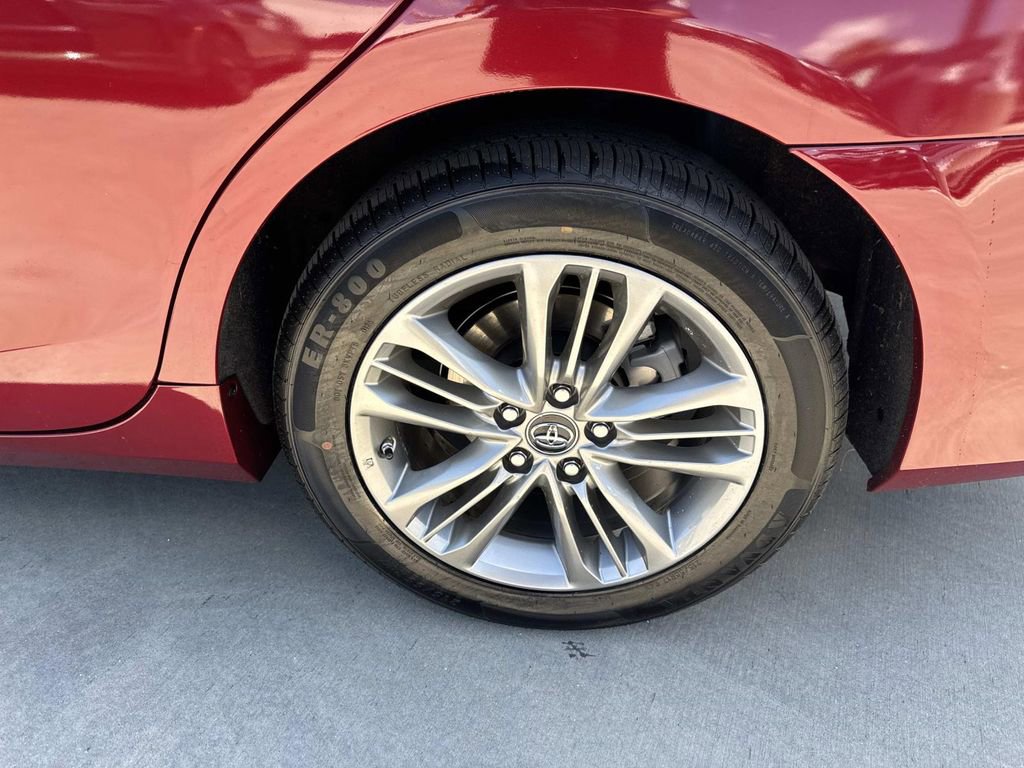 Used 2017 Toyota Camry SE FWD image 8