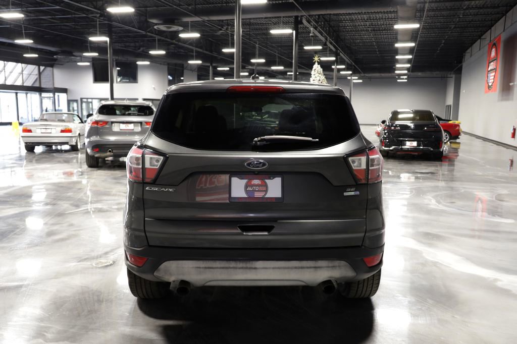 Used 2017 Ford Escape SE w/ SE Cold Weather Package image 6