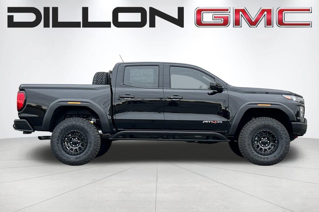 New 2026 GMC Canyon AT4X w/ AT4X AEV Edition AWD/4WD image 4