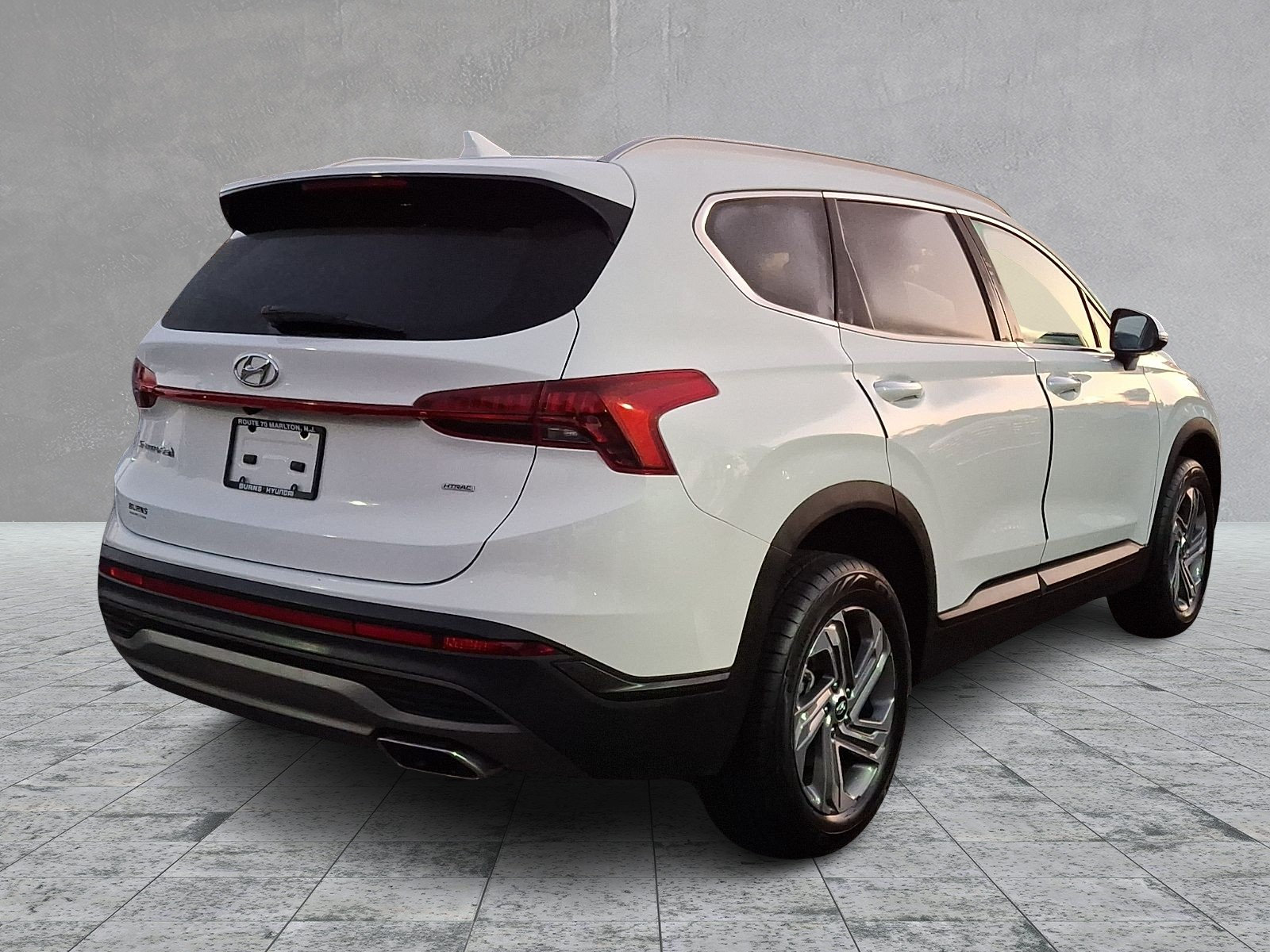 Certified 2023 Hyundai Santa Fe SEL AWD/4WD image 4