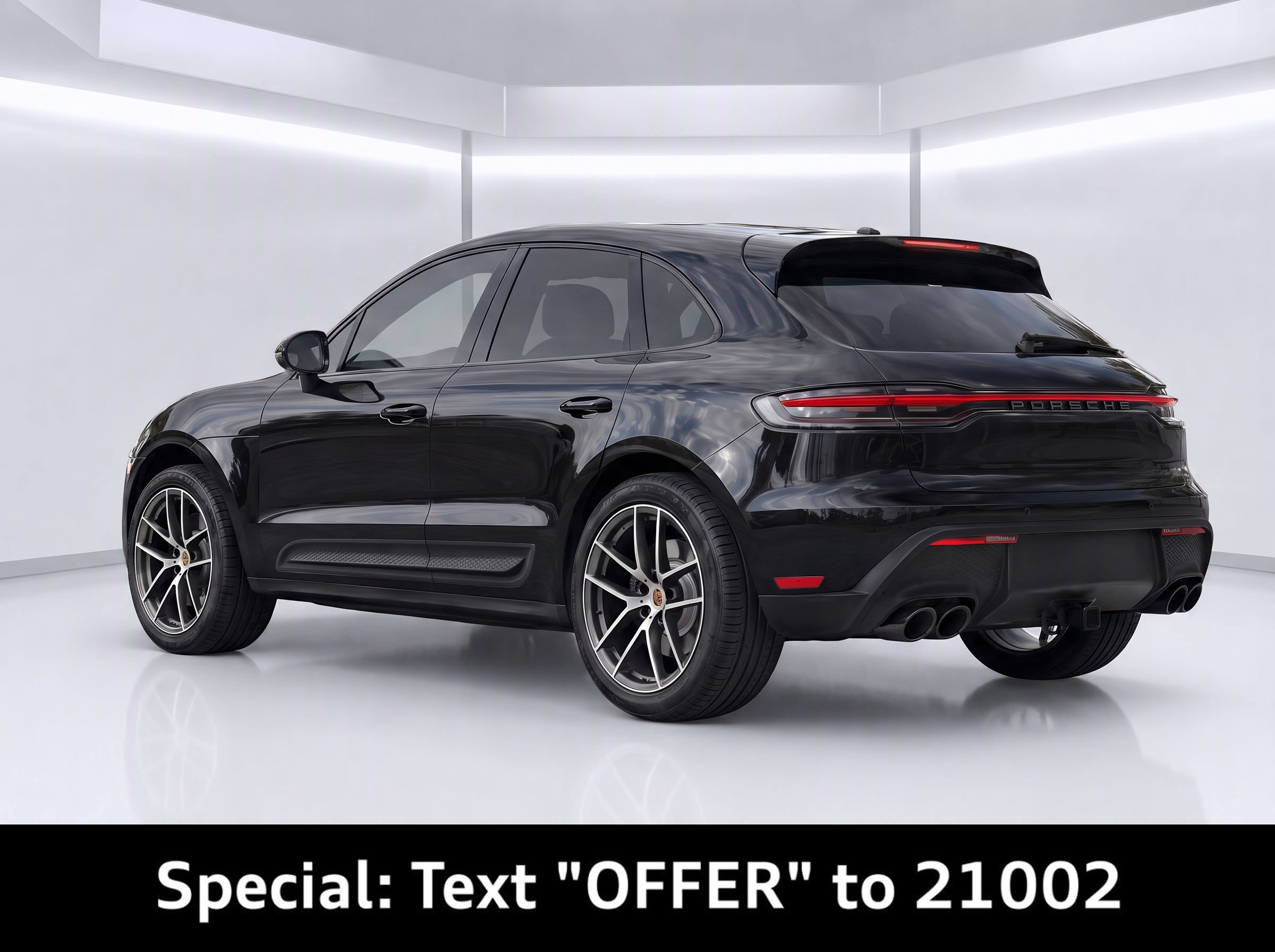 Used 2024 Porsche Macan AWD/4WD image 3