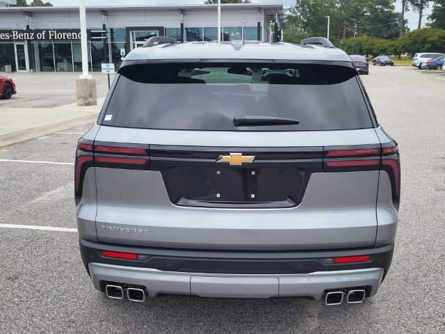 New 2026 Chevrolet Traverse LT image 3