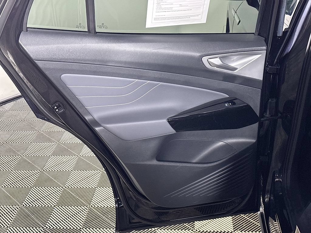 Certified 2023 Volkswagen ID.4 Pro S Plus RWD image 22