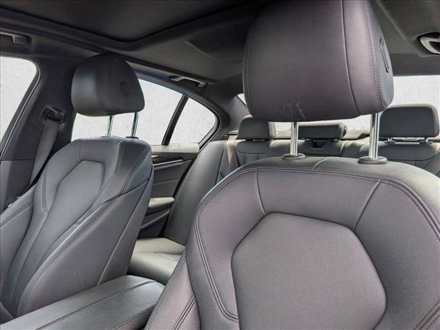 Used 2019 BMW 530e RWD image 18