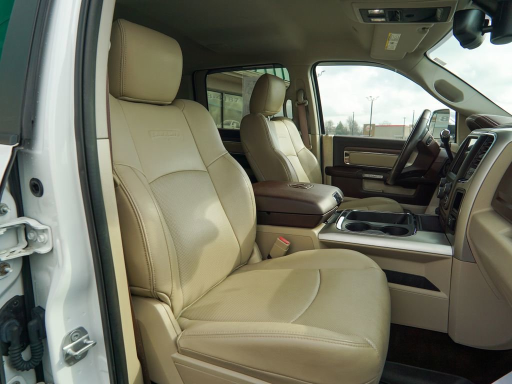 Used 2017 RAM 3500 Laramie image 35