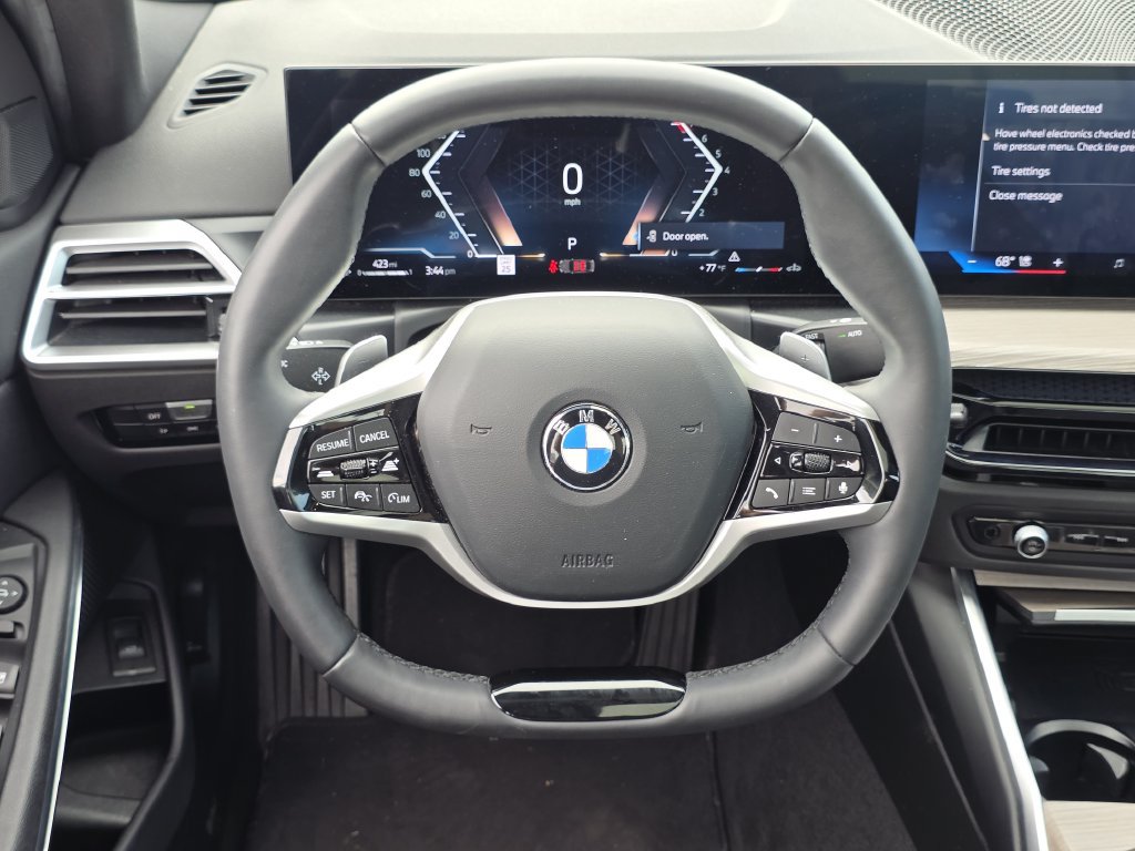 Used 2025 BMW 330i xDrive Sedan AWD/4WD image 21