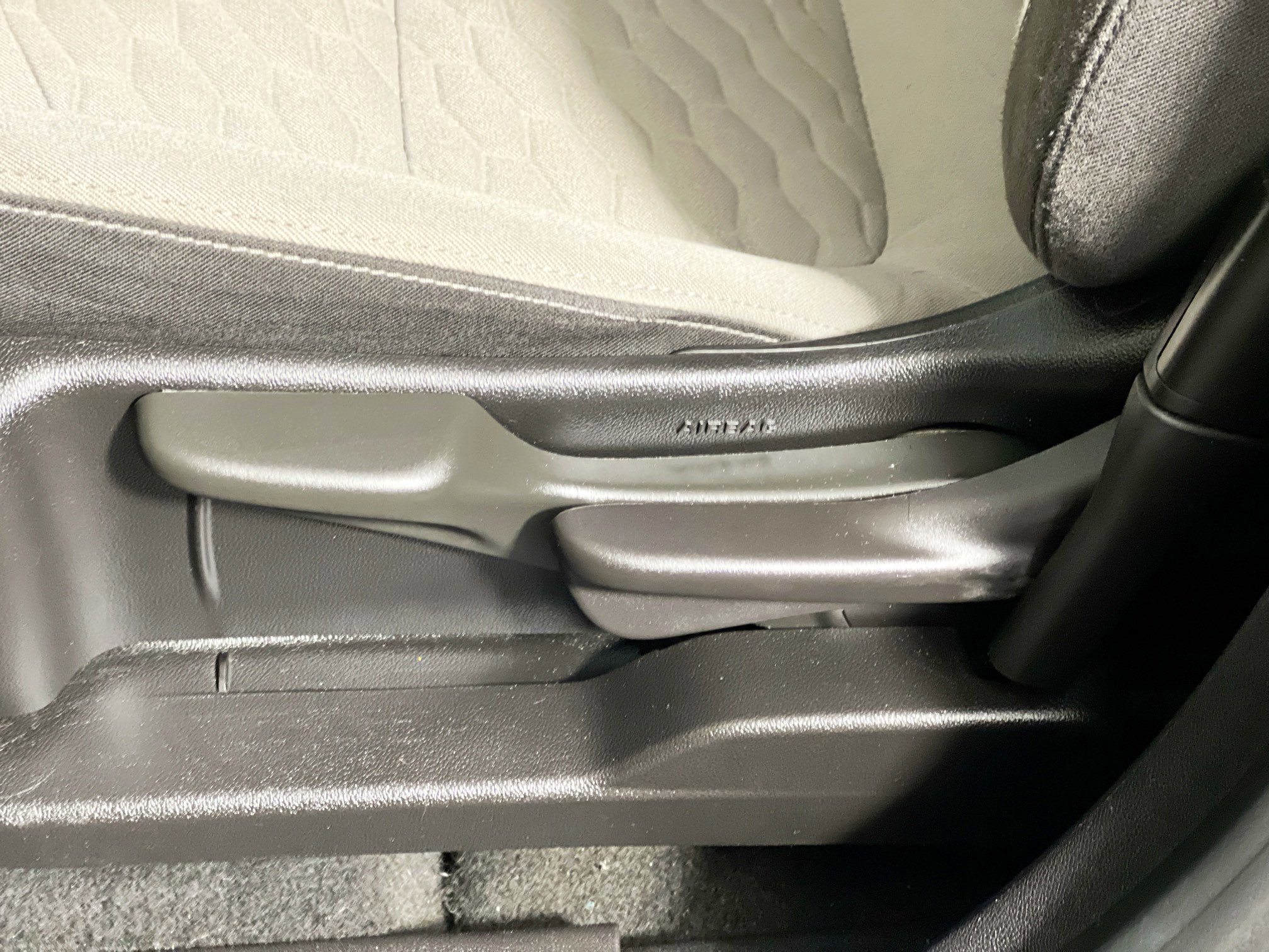 Used 2018 Chevrolet Equinox LS image 14