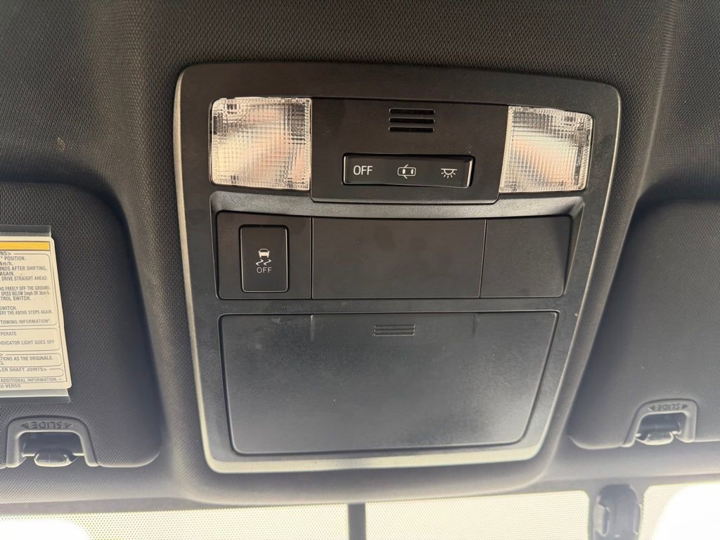 Used 2017 Toyota Tacoma TRD Sport w/ Premium & Technology Package image 21