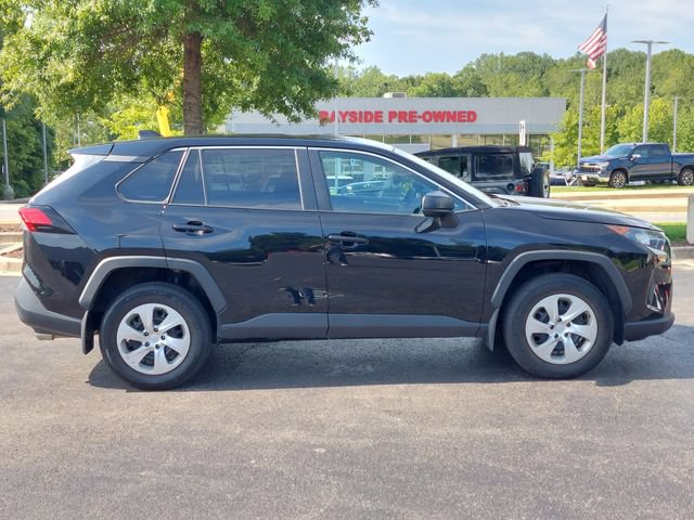 Certified 2022 Toyota RAV4 LE AWD/4WD image 13