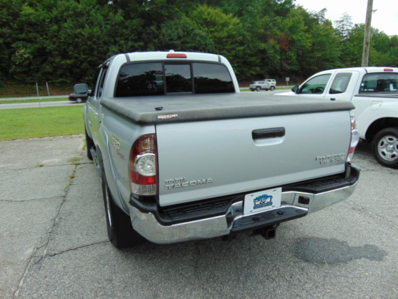 Used 2009 Toyota Tacoma PreRunner w/ TRD Sport Pkg RWD image 17