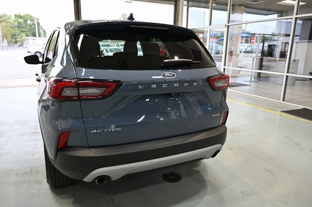 Used 2023 Ford Escape Active w/ Tech Pack #2 image 6