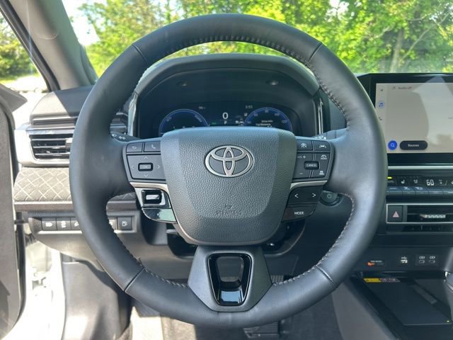 Used 2026 Toyota Camry XLE w/ Premium Plus Package AWD/4WD image 27