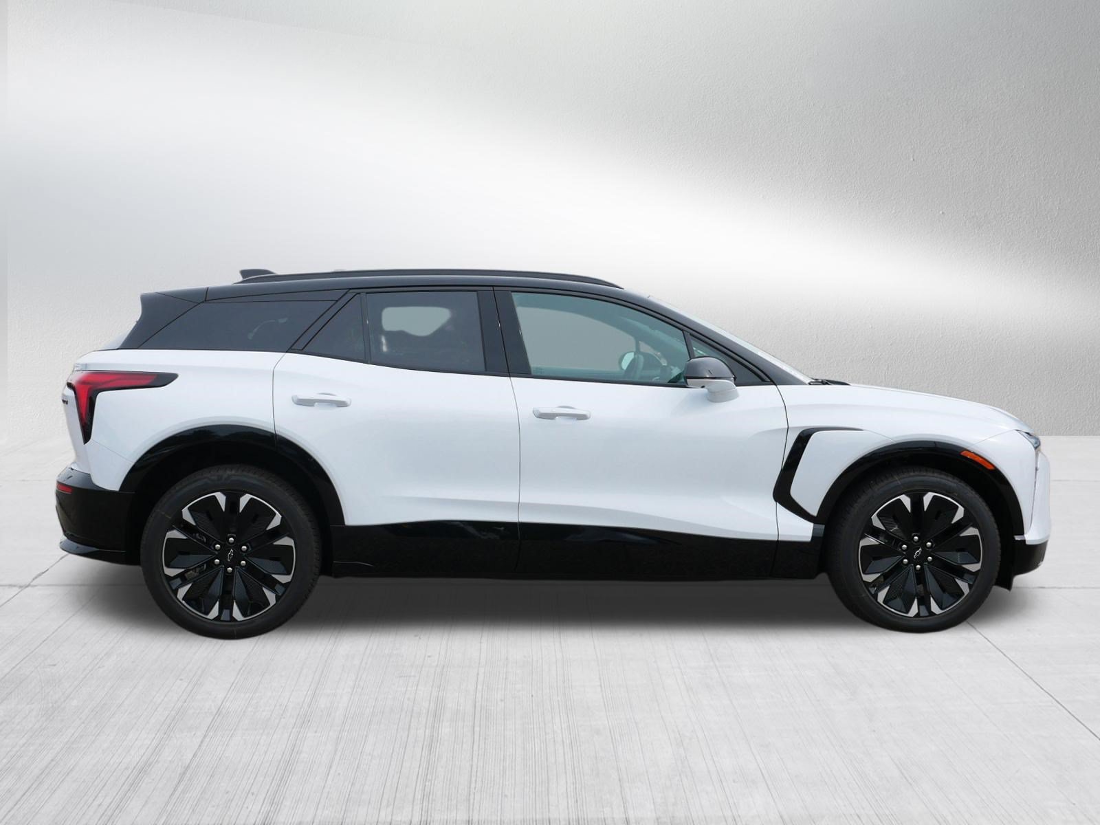 New 2027 Chevrolet Blazer EV RS AWD/4WD image 6
