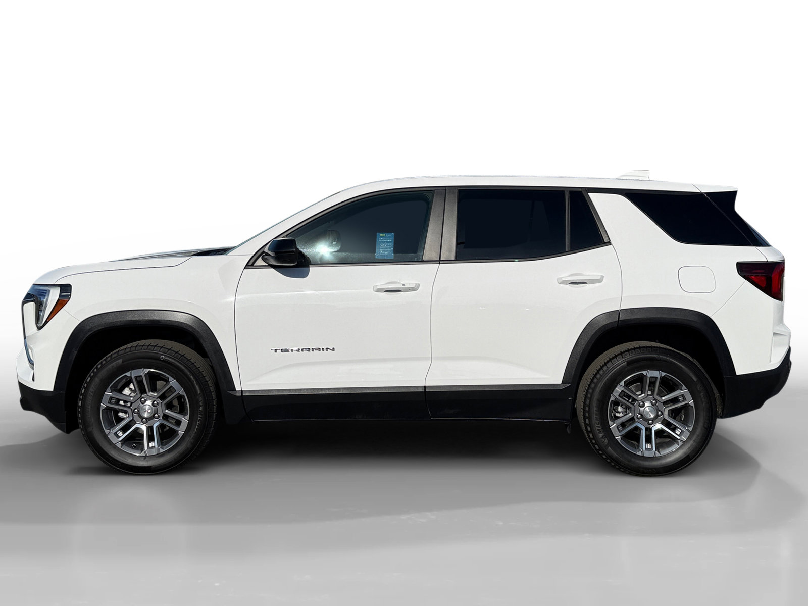 Used 2026 GMC Terrain Elevation FWD image 2