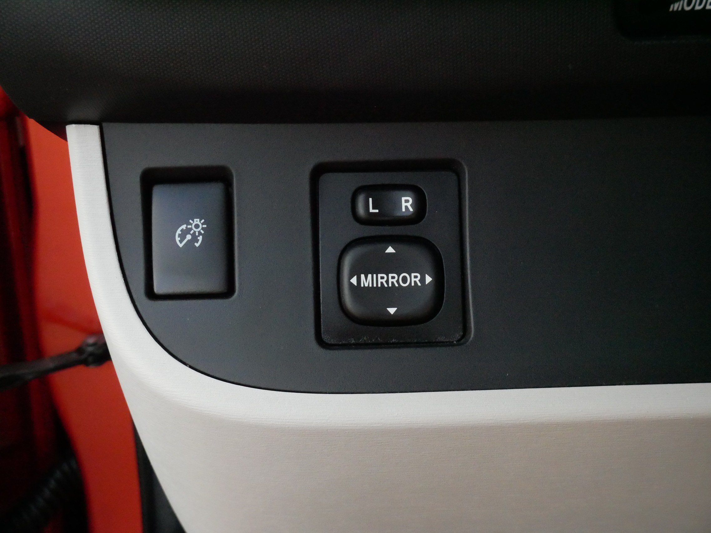 Used 2012 Scion iQ w/ Rear Speaker Pkg FWD image 25