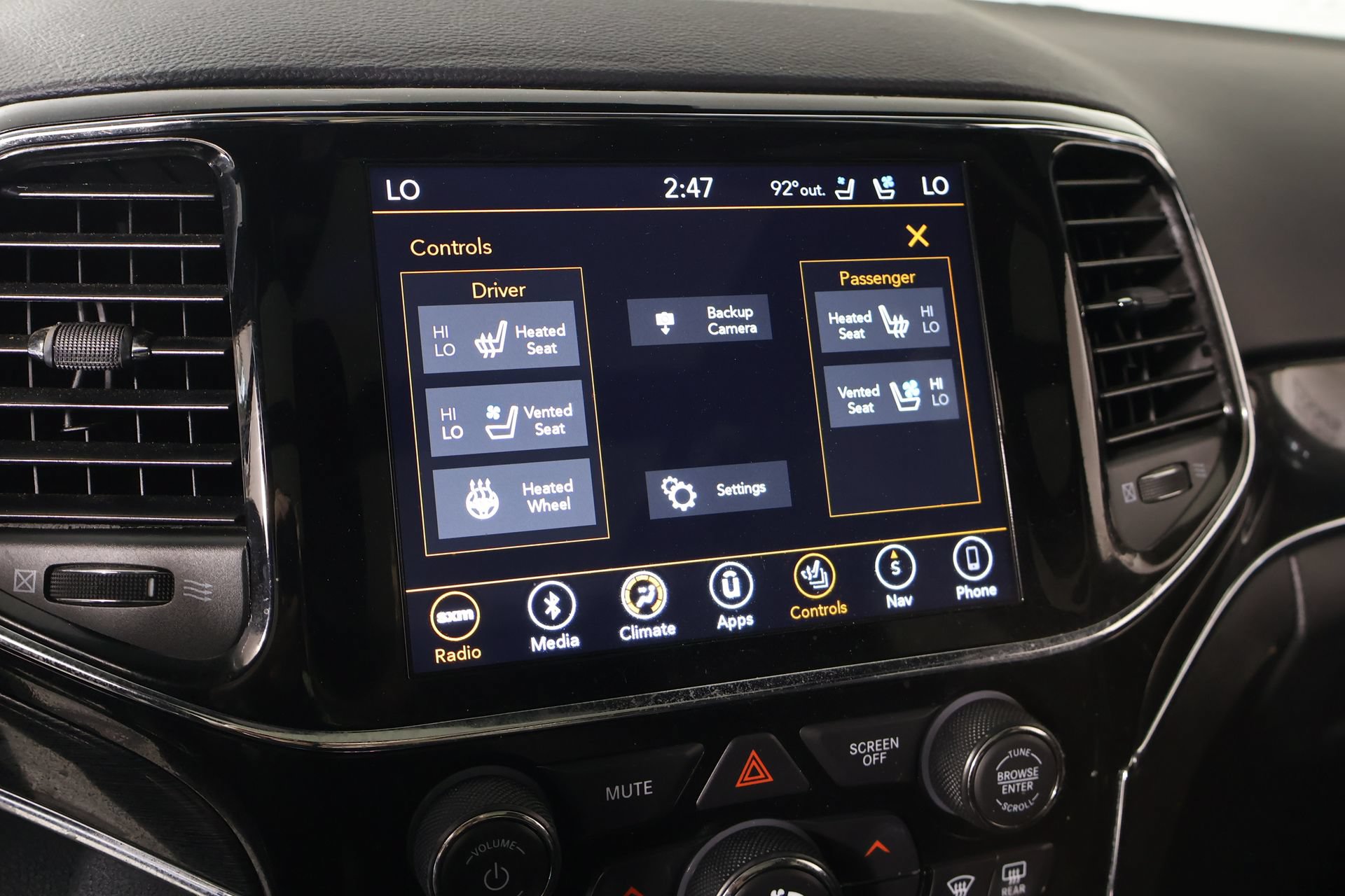 Used 2019 Jeep Grand Cherokee Trailhawk w/ Trailhawk Luxury Group AWD/4WD image 7