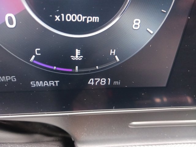 Used 2025 Kia Sportage SX image 19