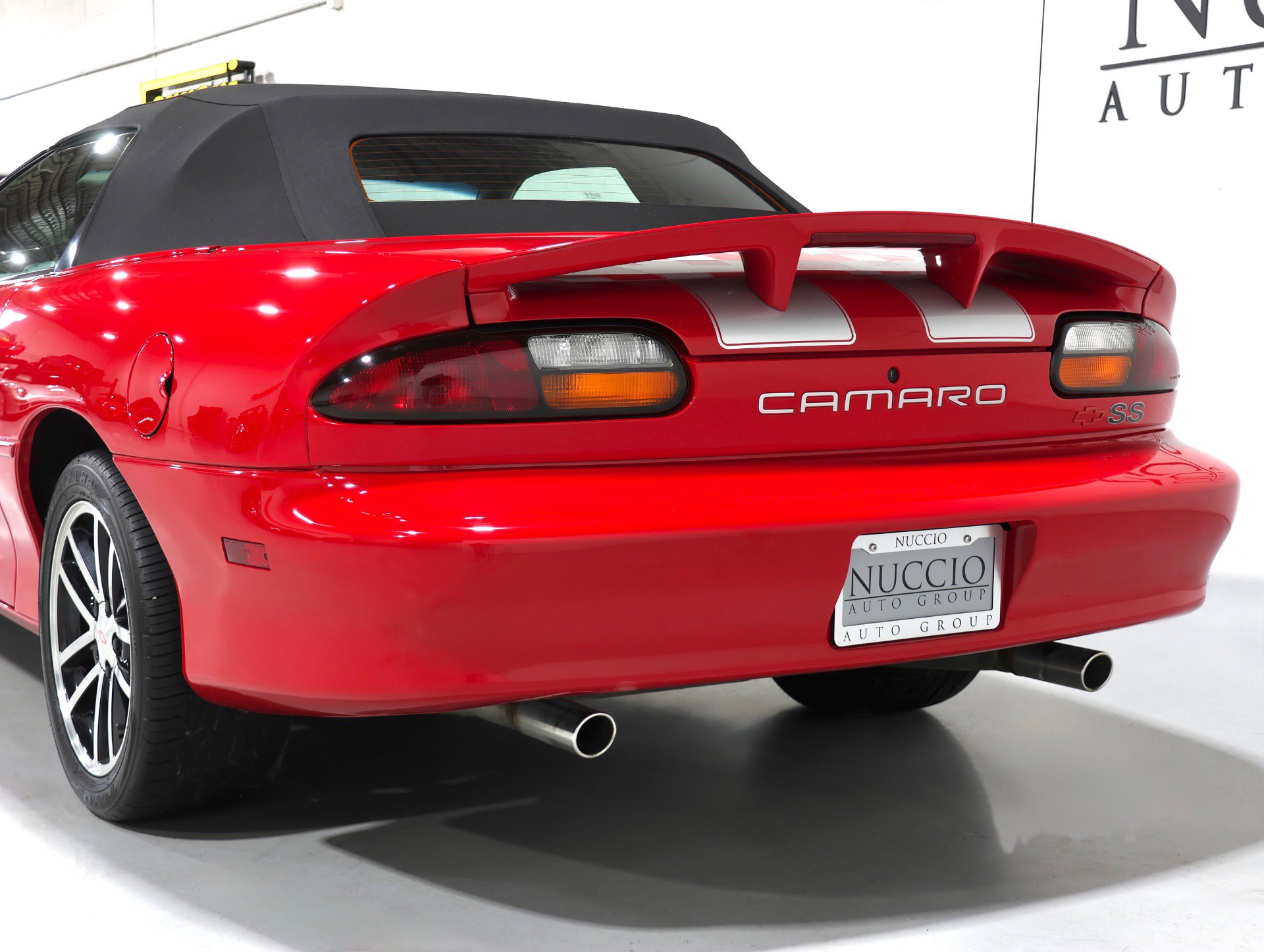 Used 2002 Chevrolet Camaro Z28 w/ SS Performance/Appearance Pkg RWD image 29