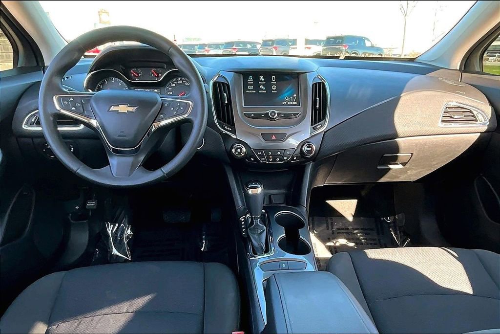 Used 2016 Chevrolet Cruze LT w/ LT Convenience Package image 21