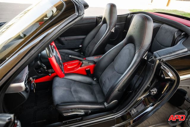 Used 2005 Porsche 911 Carrera S image 4