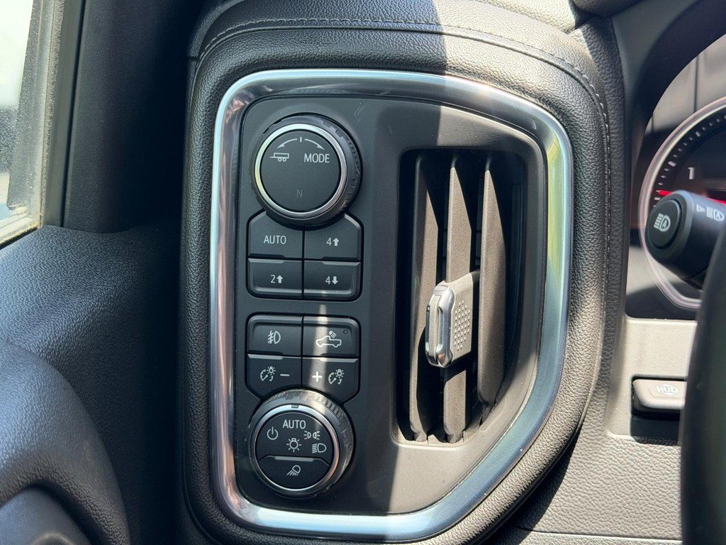 Used 2020 Chevrolet Silverado 2500 High Country w/ Z71 Off-Road Package AWD/4WD image 16