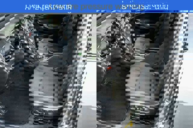 Used 2025 Chevrolet Malibu RS image 28