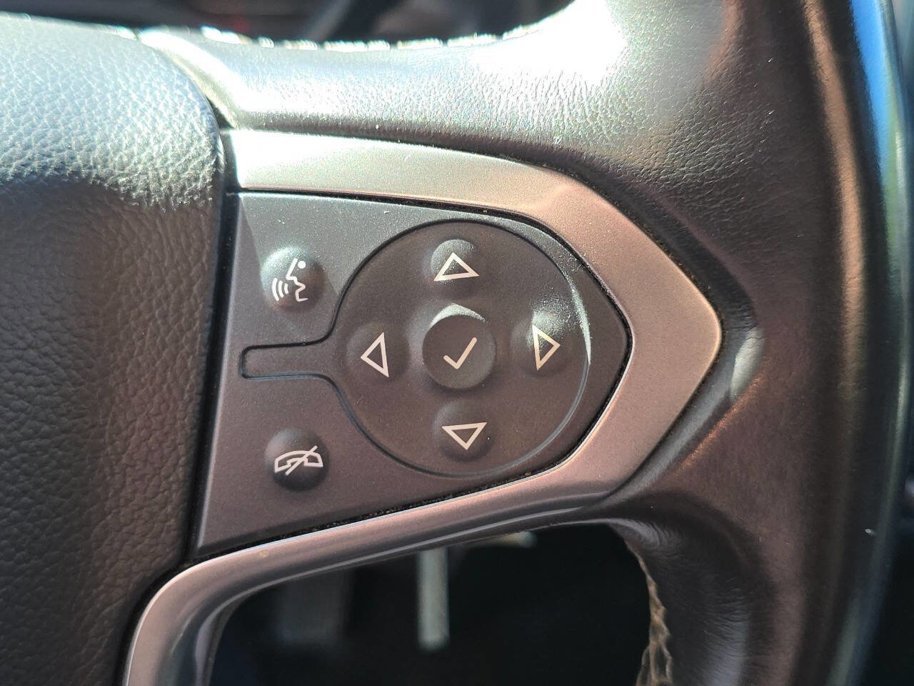 Used 2017 Chevrolet Silverado 1500 LT w/ All Star Edition image 28