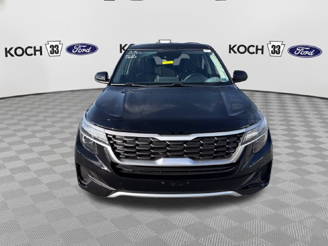 Used 2023 Kia Seltos LX AWD/4WD image 2