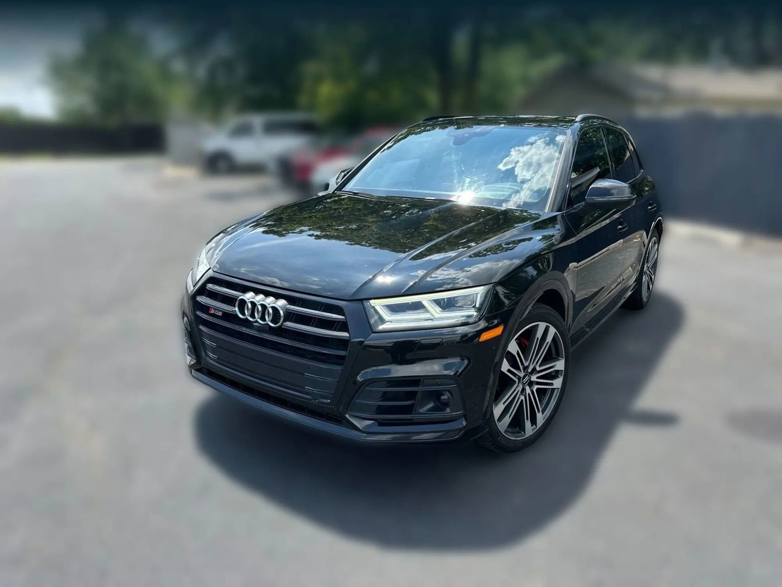 Used 2020 Audi SQ5 Prestige w/ Prestige Package image 2