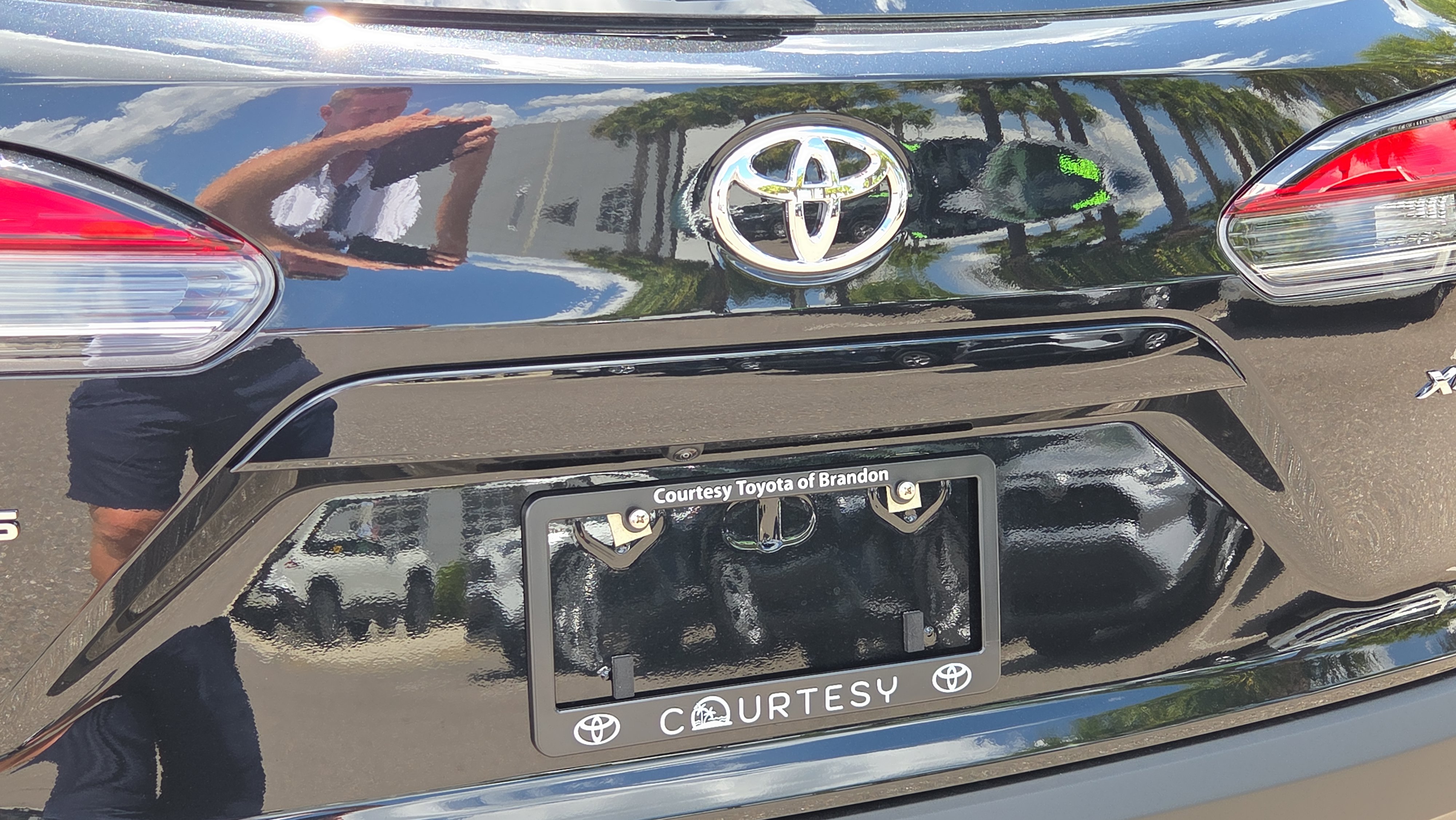 Certified 2026 Toyota Corolla Cross XLE w/ Convenience Package FWD image 32